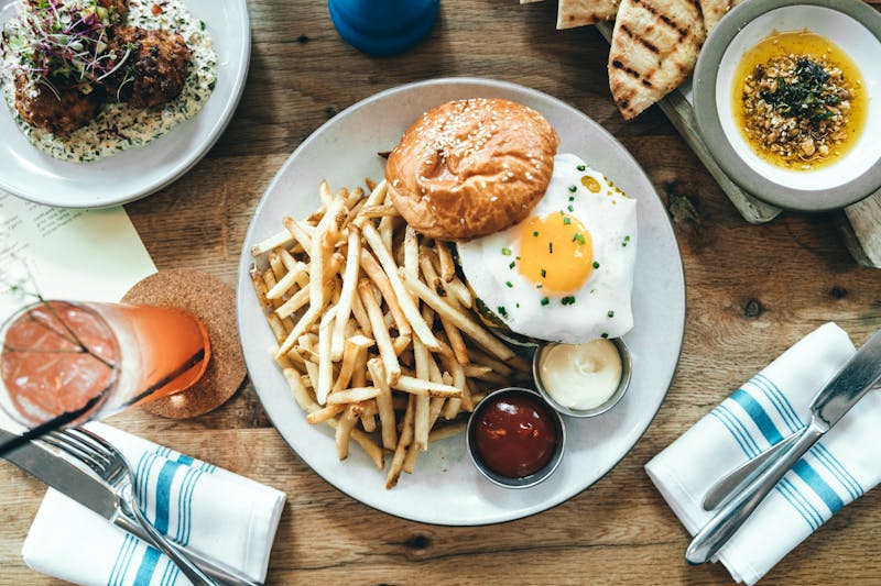 Uber Eats Promo Playbook: Score Free Delivery & More